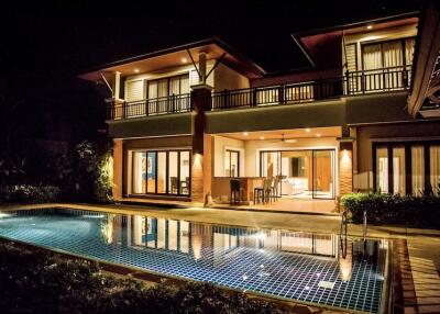 Chic, large 4-bedroom villa, with pool view in Angsana Villas Resort project, on Bangtao/Laguna beach  ( + Video review)