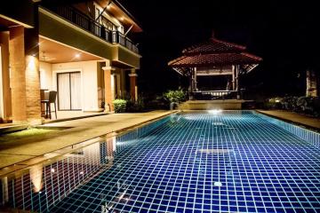 Chic, large 4-bedroom villa, with pool view in Angsana Villas Resort project, on Bangtao/Laguna beach  ( + Video review)