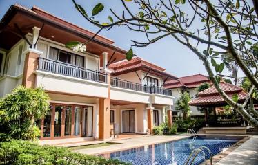 Chic, large 4-bedroom villa, with pool view in Angsana Villas Resort project, on Bangtao/Laguna beach  ( + Video review)