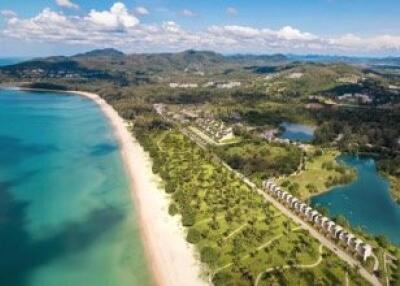 Luxury, spacious 3-bedroom villa, with sea view and near the sea, on Bangtao/Laguna beach