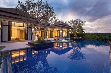 Chic premium, large 5-bedroom villa, with pool view and near the sea in Banyan Tree Residences project, on Bangtao/Laguna beach  ( + Video review)