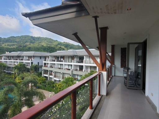 Luxurious 3-bedroom apartments, with pool view and near the sea in Pearl of Naithon project, on Naithon beach  ( + Video review)