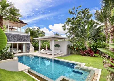 Exclusive 4-bedroom villa, with pool view, on Bangtao/Laguna beach