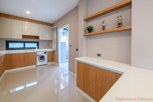 3 Bed House For Sale In East Pattaya - Patta Ville