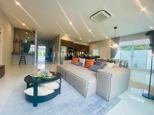 House For sale 3 bedroom 190 m² with land 414 m² in Baan Panalee, Pattaya