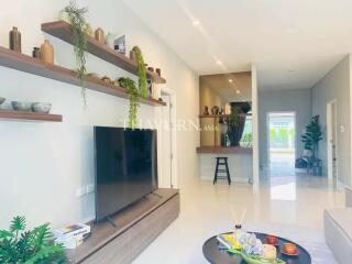 House For sale 3 bedroom 190 m² with land 414 m² in Baan Panalee, Pattaya