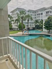 2 Bedroom Pool View : Malibu Condominium