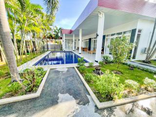 Newly Renovated 4 Bedroom Pool Villa