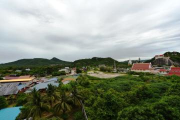 One Bedroom Beach Condo in Hua Hin at The Seacraze