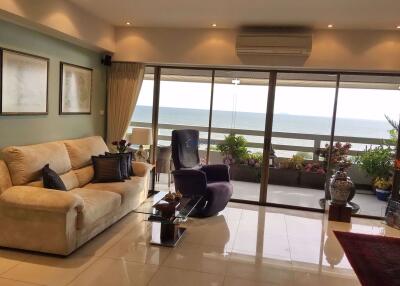 1 Bedroom Condo in Grand Condotel Jomtien C010815