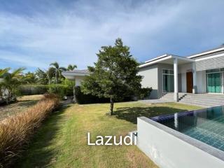 CHAUM HAUS : modern 3 bed pool villa