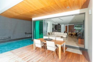 Modern Beachfront Villa In Rawai RAW32