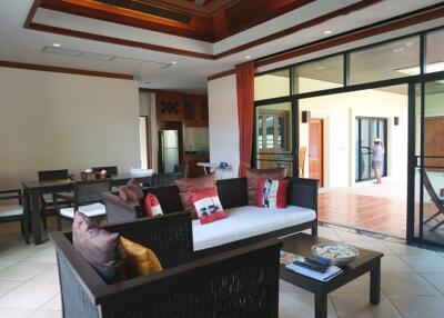 Naiharn Villa RN001