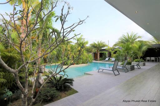 Contemporary Villa For Sale In Chalong