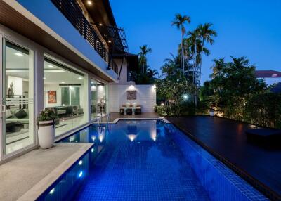 Modern Pool Villa BT19