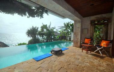 Ocean Front Kata Villa KAT35