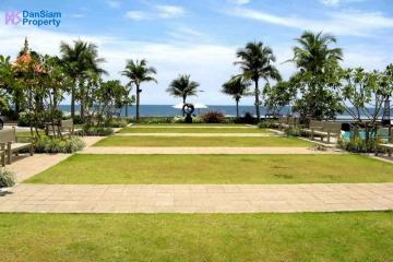 Sea View Beachfront Condo in Hua Hin at The Boathouse