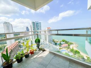 The Palm Wongamat Beach  Penthouse