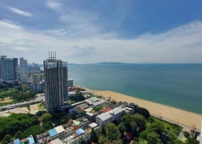 Reflection Jomtien Beach Pattaya