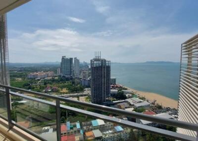 Reflection Jomtien Beach Pattaya