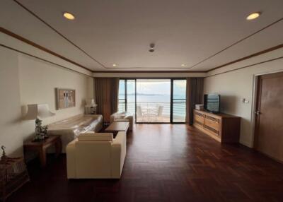 Royal Cliff Garden Condominium