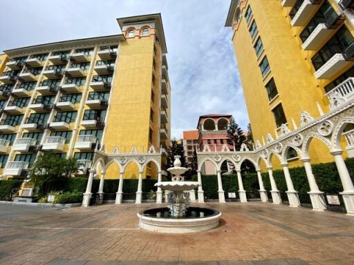 Venetian Signature Condo Resort Pattaya