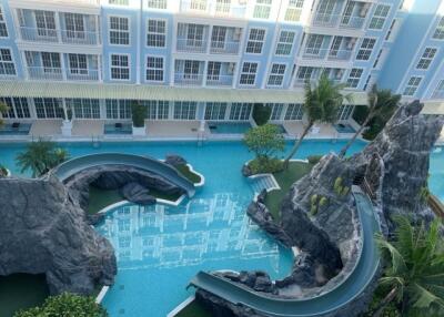 Grand Florida Beachfront Condo Resort Pattaya