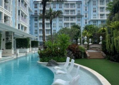 Grand Florida Beachfront Condo Resort Pattaya