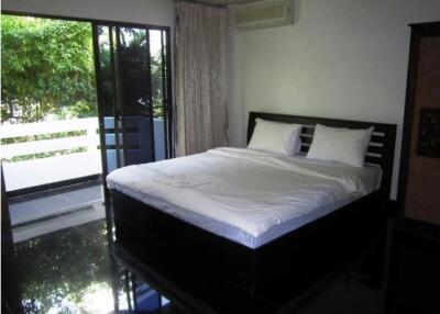 Jomtien Beachfront Corner Town home