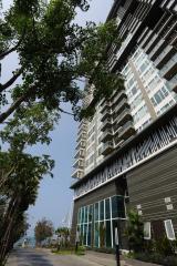 Del Mare Beachfront Condominium