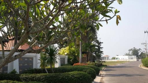 Resort for sale at Phoenix Golf Pattaya