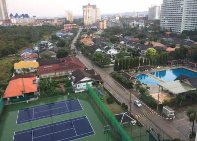 Side-by-Side Jomtien Studios