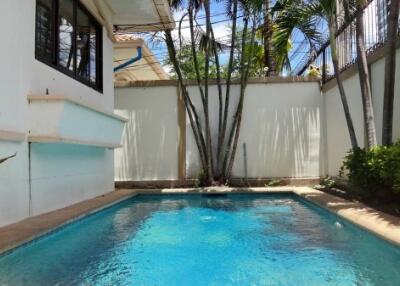 Adare Garden Pool Villas Pattaya