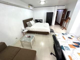 For RENT : Townhouse Sukhumvit soi 12 / 4 Bedroom / 4 Bathrooms / 250 sqm / 140000 THB [10838176]