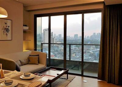 For SALE : The Lumpini 24 / 2 Bedroom / 2 Bathrooms / 55 sqm / 13300000 THB [S11723]