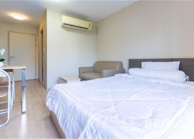 Nice and very new room with swimming pool view with 7 mins walk to BTS Udomsuk. - 920071062-71