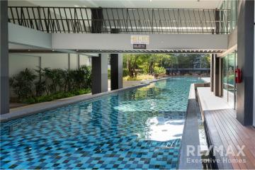 Nice and very new room with swimming pool view BTS Udomsuk.