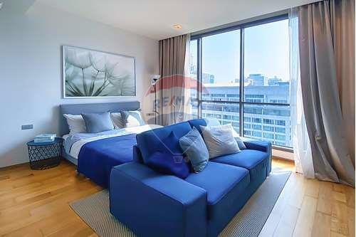 Hyde Sukhumvit 13 - 2 Bedroom Apartment on High Floor