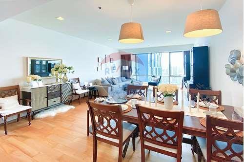 Hyde Sukhumvit 13 - Modern 2 Bedroom Apartment on High Floor