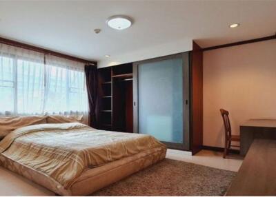 For rent 3 bedrooms in low rise apartment Sukhumvit 63 - 920071001-10559
