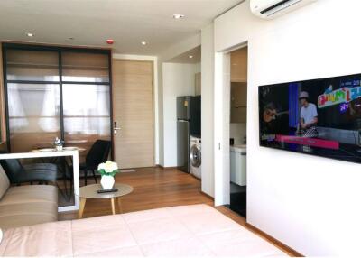Effortlessly access condominium to BTS Phrom Phong and Sukhumvit area. - 920071062-109