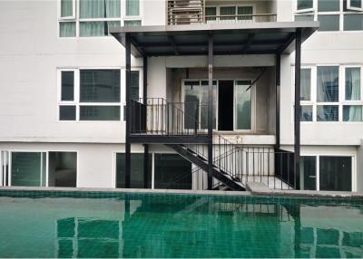 Rare Item! Bareshell duplex condo with a private swimming pool for sale in Nana-Asoke - 920071001-10389
