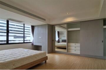 For Rent: Newly Renovated 3-Bedroom Apartment on Sukhumvit 19,