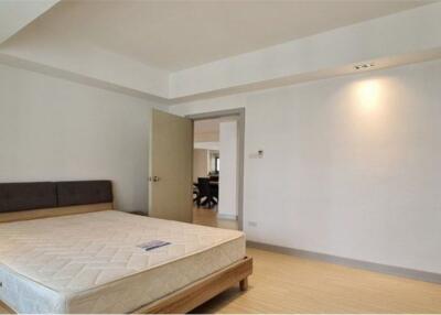 For Rent: Newly Renovated 3-Bedroom Apartment on Sukhumvit 19,