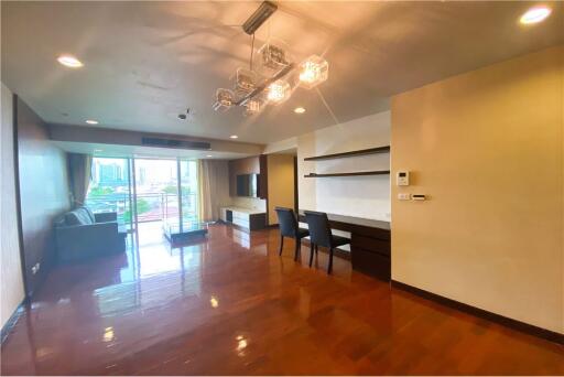 FOR RENT Pet friendly 3 bedrooms with balcony Sukhumvit 55