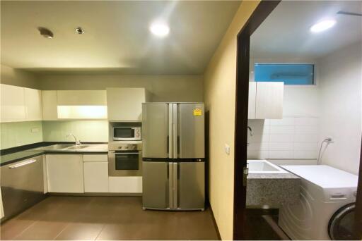 FOR RENT Pet friendly 3 bedrooms with balcony Sukhumvit 55