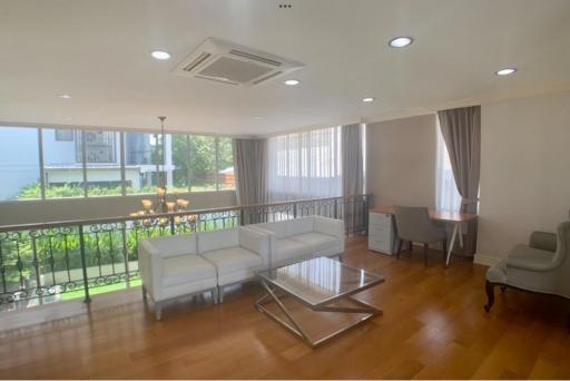 For sale with tenant townhouse with private pool in Sukhumvit 49. - 920071001-10361