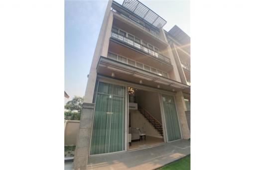 For sale with tenant townhouse with private pool in Sukhumvit 49. - 920071001-10361