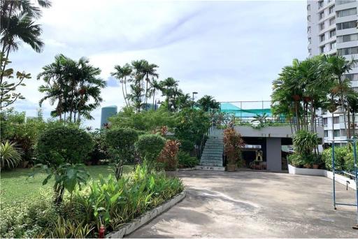 Supalai Park Phahonyothin Condominium nice and bright unit 5 mins walk to BTS Phaholyotin 24 Station. - 920071062-97