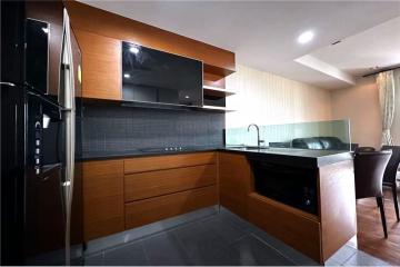 A contemporary style unit with pet-friendly on Sukhumvit 38